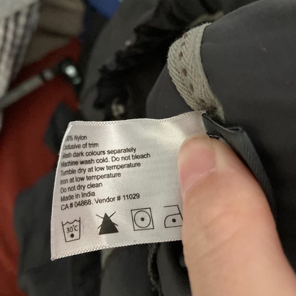 MEC Mens Cargo Shorts Grey Charcoal Size 32 Nylon - Picture 7 of 7